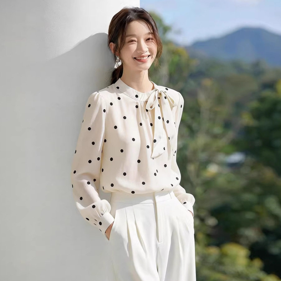 菲媛简约时尚百搭系带蝴蝶结衬衫女 早春新款设计感波点长袖上衣