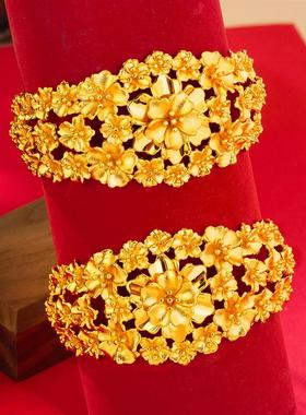 订婚五金仿真新中式黄金色繁花手镯时尚高级感镯子首饰假三金道具