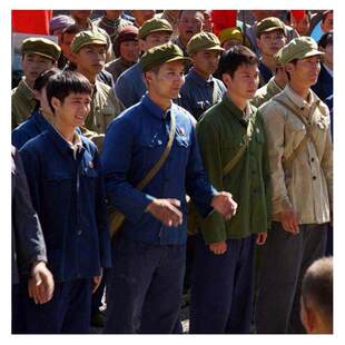 六七八十年代怀旧绿军裤蓝裤子白衬衣爱国青年运动大合唱演出服装
