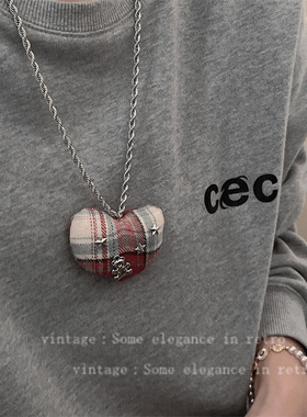 甜酷个性红色格子布艺爱心吊坠项链辣妹y2k时尚个性长款卫衣链