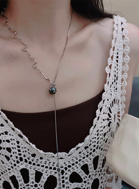 清晰绿色锆石圆球吊坠项链可抽拉ins冷淡风小众设计不规则锁骨链