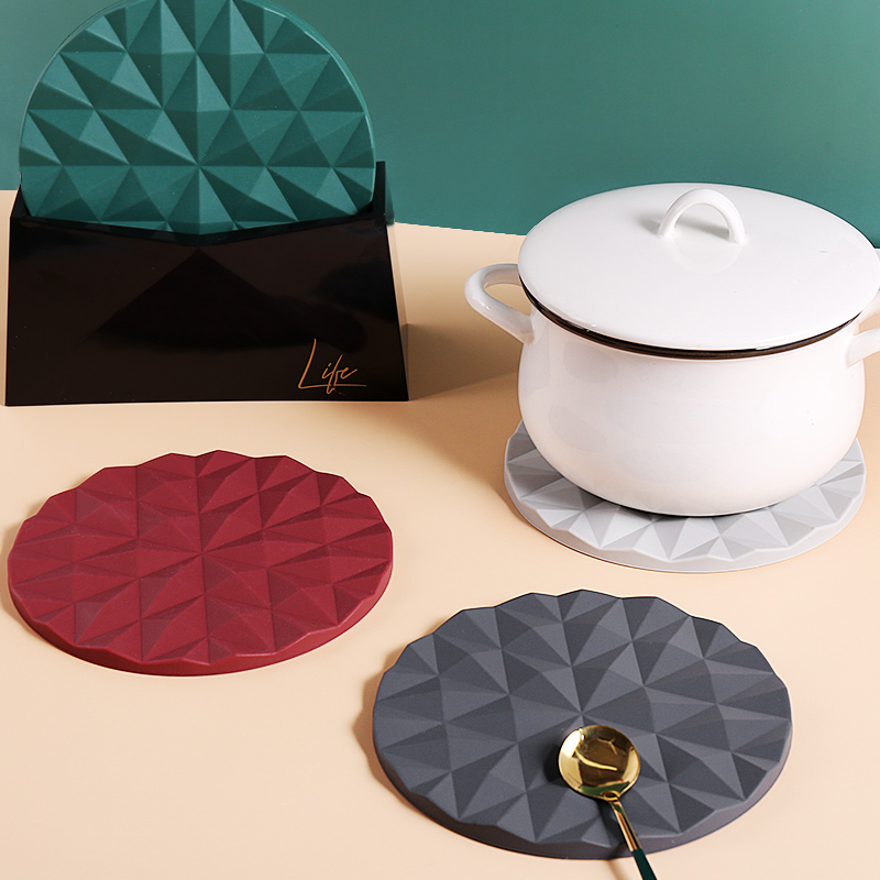 轻奢北欧硅胶耐高温加厚隔热垫