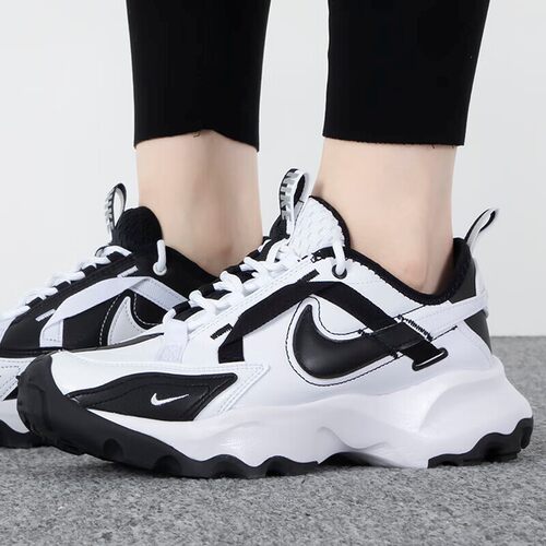 Nike耐克女鞋系带厚底运动休闲鞋
