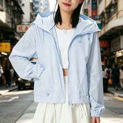 阿迪达斯女外套2026夏季新款防晒透气宽松运动休闲连帽夹克KH2711