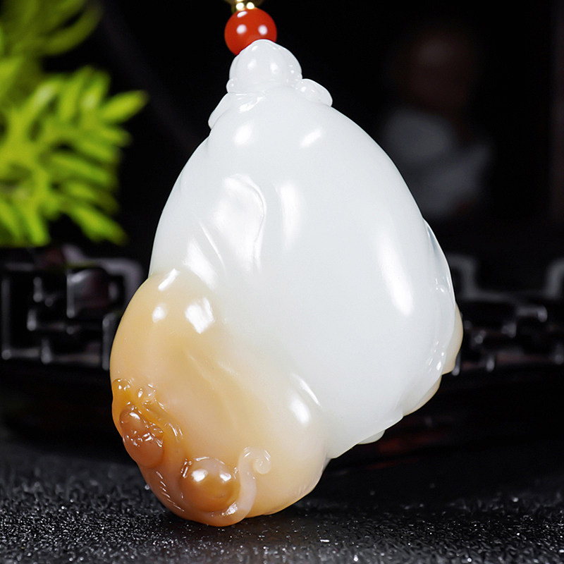 新疆大师郭磊和田玉且末金山料糖糖玉