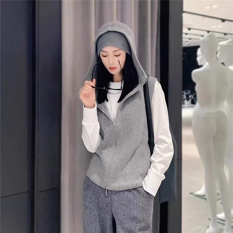 依衣阿家5499273连帽针织背心