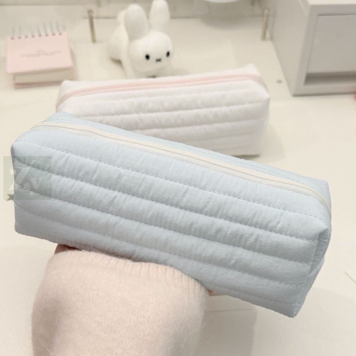 ins纯色奶芙芙笔袋简约高颜值大容量学生文具盒韩系女生铅笔盒