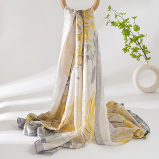 桑蚕丝真丝丝巾礼盒装2025春夏百搭向阳油彩印花长款纱巾防晒披肩