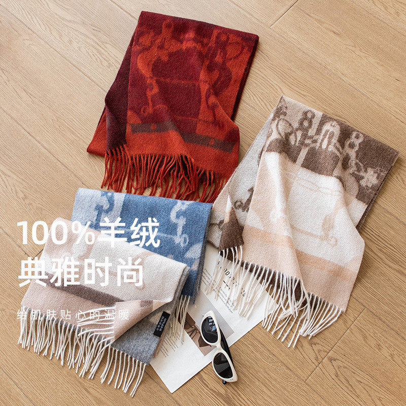 欧式复古高级感围巾100%纯羊绒围脖女秋冬保暖26新款提花流苏披肩