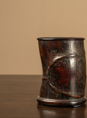 观音竹笔筒（红木口底）