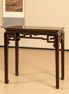 红木束腰马蹄腿攒接拐子纹半桌