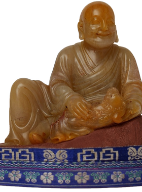 清代寿山石雕戏狮罗汉