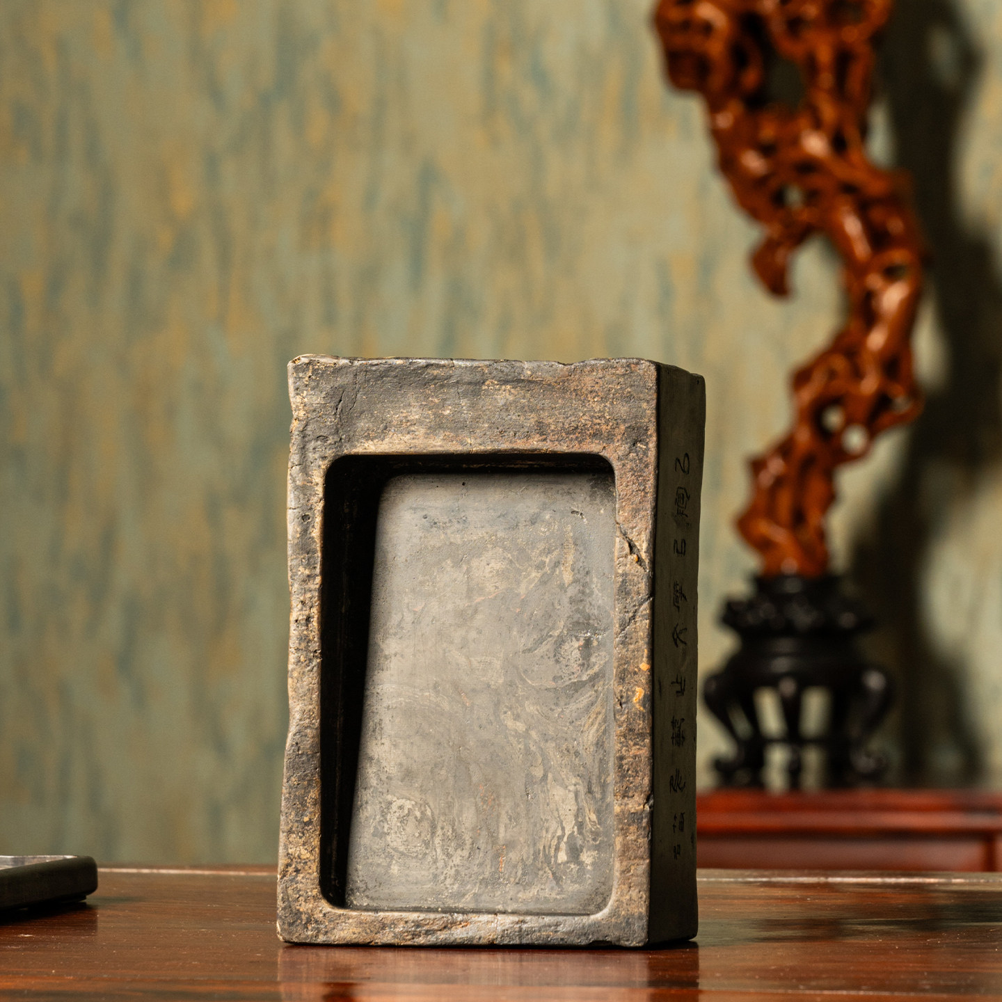 清代徐林铭羽人龙纹汉砖长方敞池砚（红木天地盖）古董收藏砚台