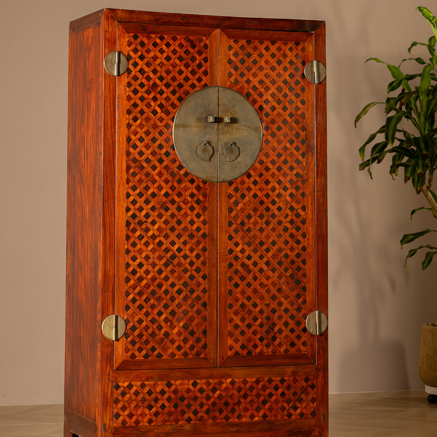 【雅然文化】清代黄花梨百衲镶一封书式方角柜古董海南黄花梨书柜,家居饰品,装饰摆件,淘宝优惠券,粉丝福利购,淘宝优惠卷