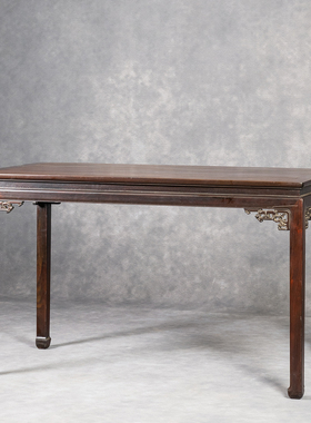 红木束腰马蹄腿夔龙纹角牙画桌