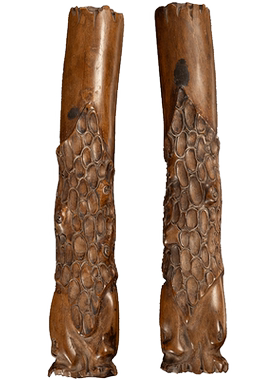 清代黄杨木雕松树纹随形镇纸