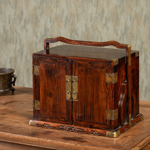 清早期黄花梨提梁文房箱