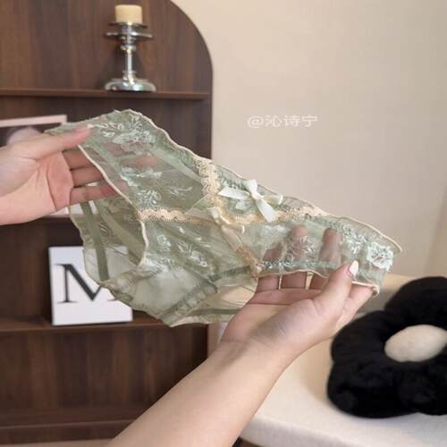 姹紫嫣红抗菌档性感蕾丝女三角裤