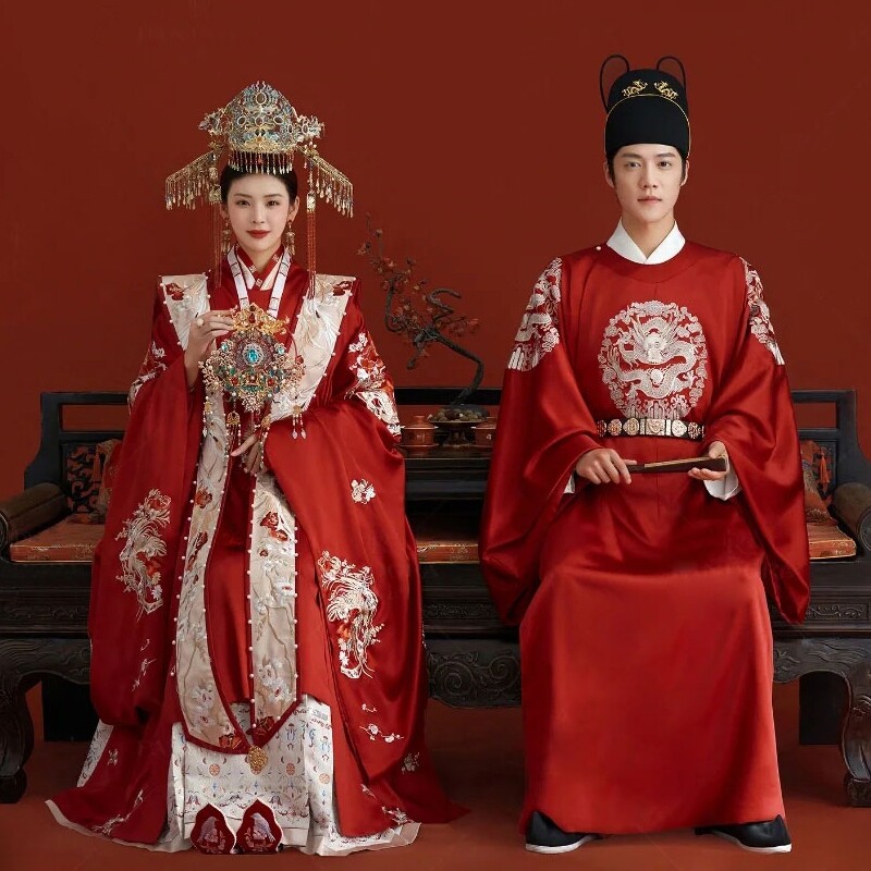 明朝凤冠霞帔婚服,明制婚服凤冠霞帔_大山谷图库