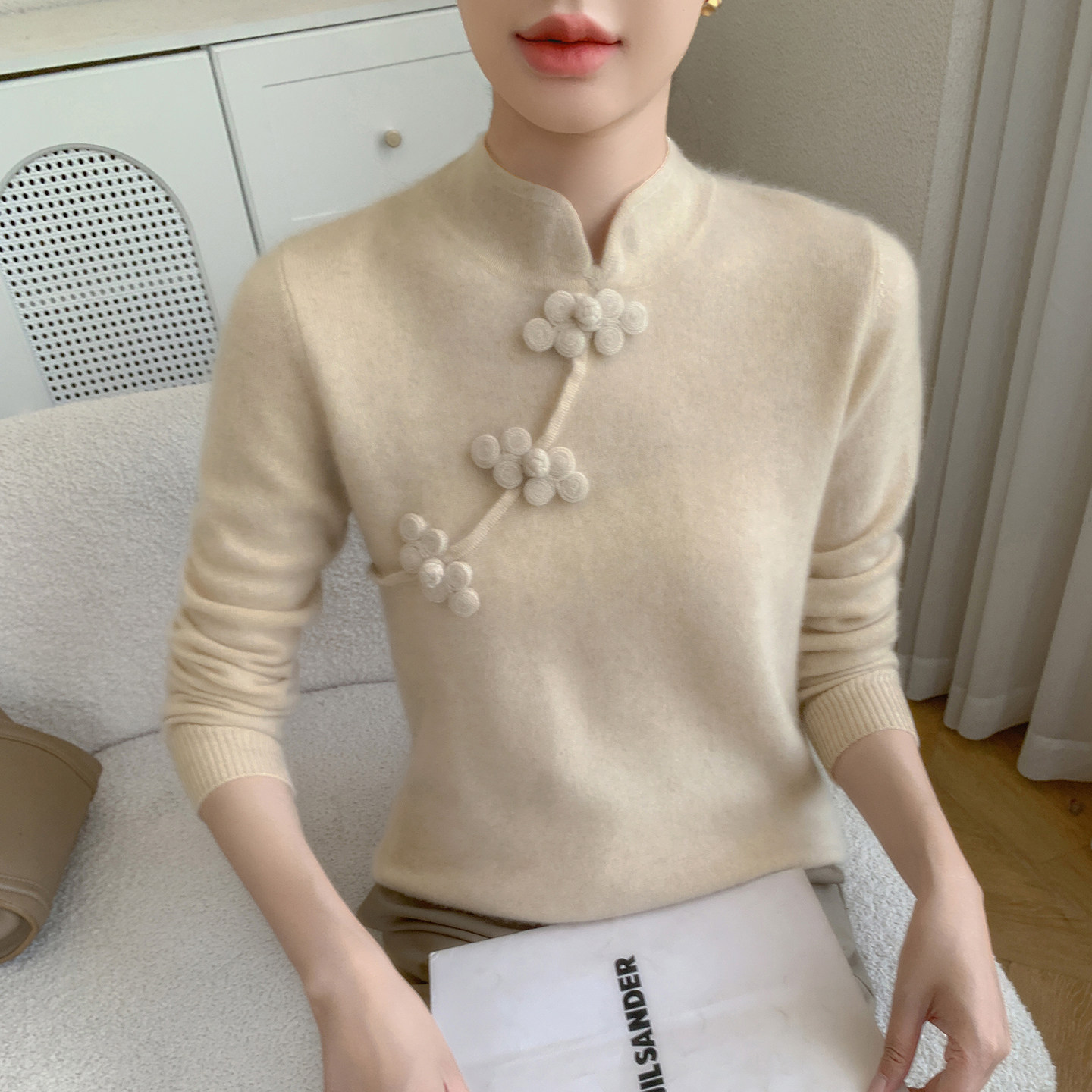 2025冬季新款山羊绒衫女士中国风斜襟盘扣立领套头毛衣亲肤针织衫
