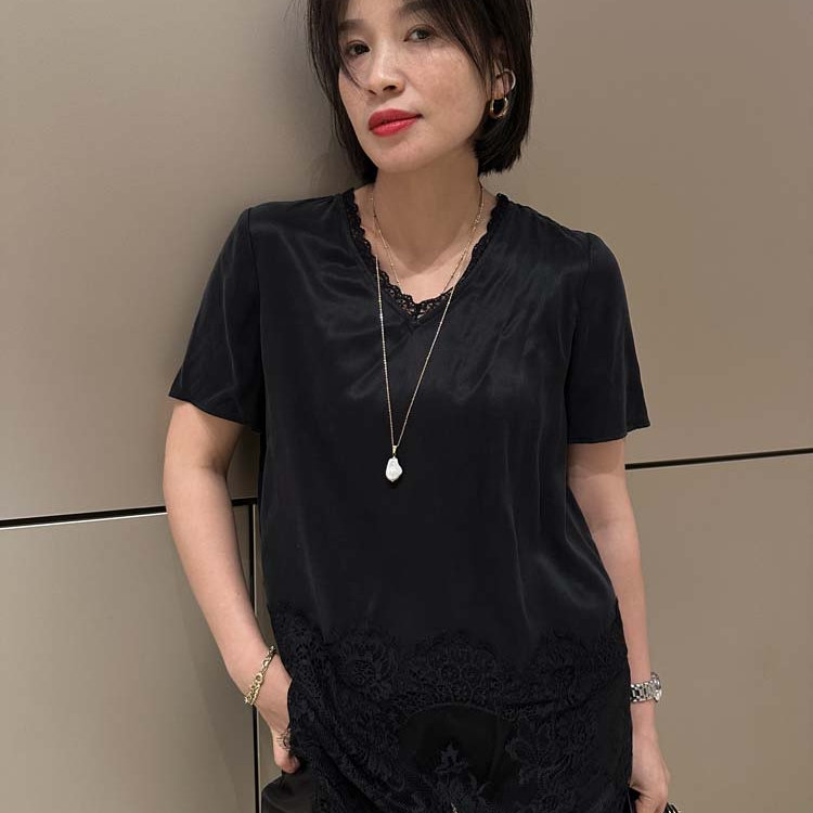 胖小妮的春天通勤V领短袖t上衣女