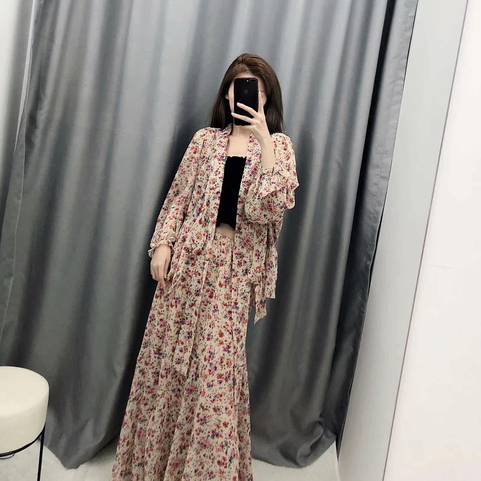 2019年夏季新款复古风小碎花淡粉色优雅花朵印花半身裙百褶长裙女在类目 女装/女士精品, 半身裙中 - 来自Buy2taobao.com提供专业的淘宝代购服务