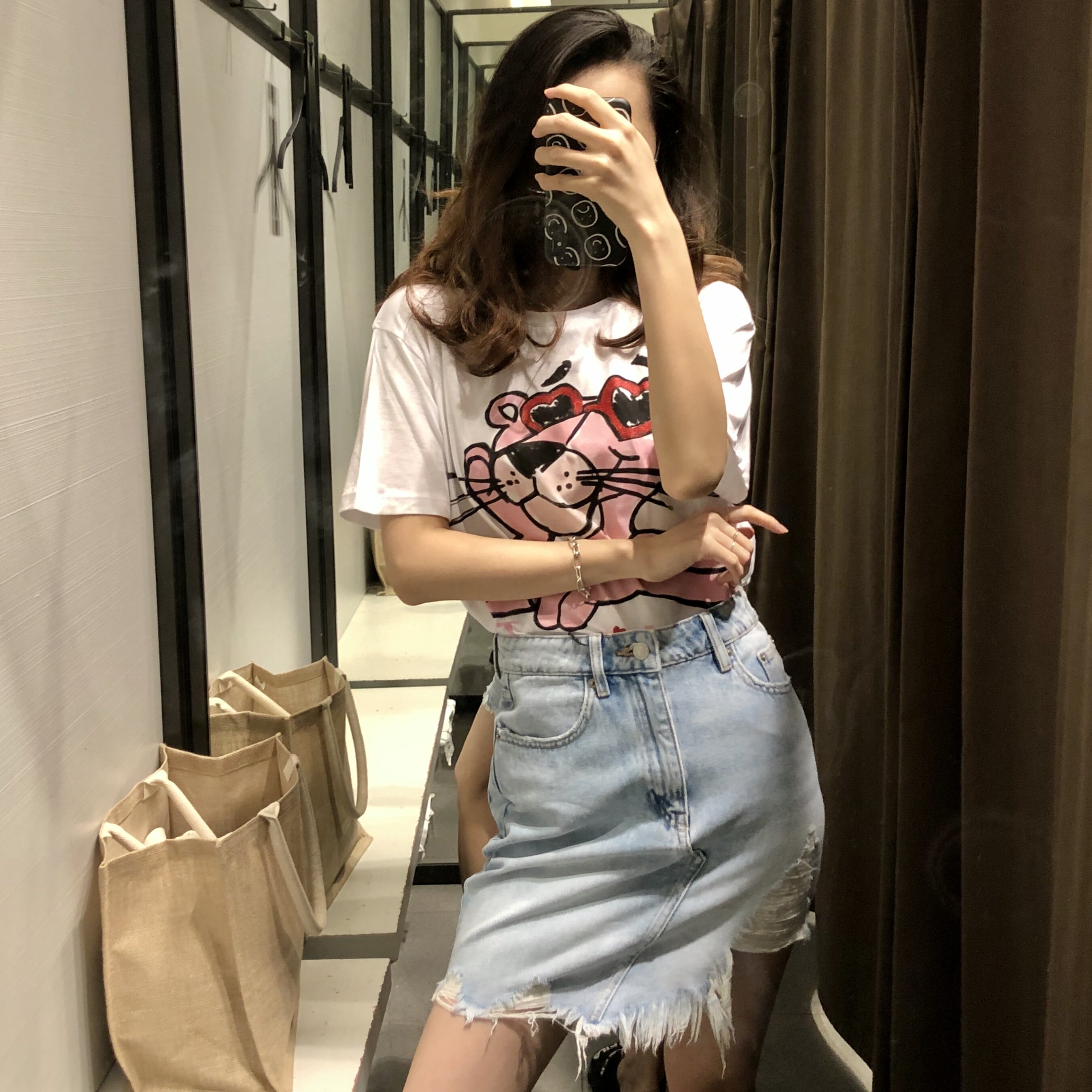 ZA家4365094新款女装破洞装饰迷你牛仔裙高腰半身裙04365094400在类目 女装/女士精品, 半身裙中 - 来自Buy2taobao.com提供专业的淘宝代购服务
