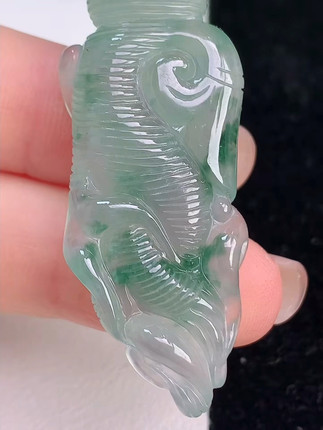 珠宝玉坠挂件正宗首饰正宗缅甸天然翡翠a货冰种飘花人参吊坠