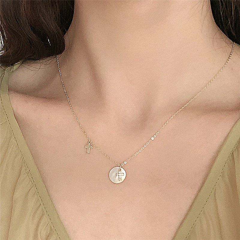 天然貝母項鏈女十字架鎖骨鏈小衆簡約氣質網紅choker百搭貝殼頸鏈在類目 飾品/流行首飾/時尚飾品新, 項鍊中 - 來自Buy2taobao.com提供專業的淘寶代購服務