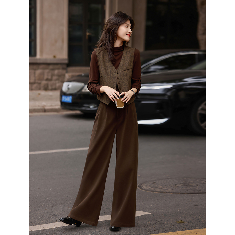 苏醒的乐园绵羊毛秋季时尚无袖马甲针织打底衫阔腿长裤三件套装