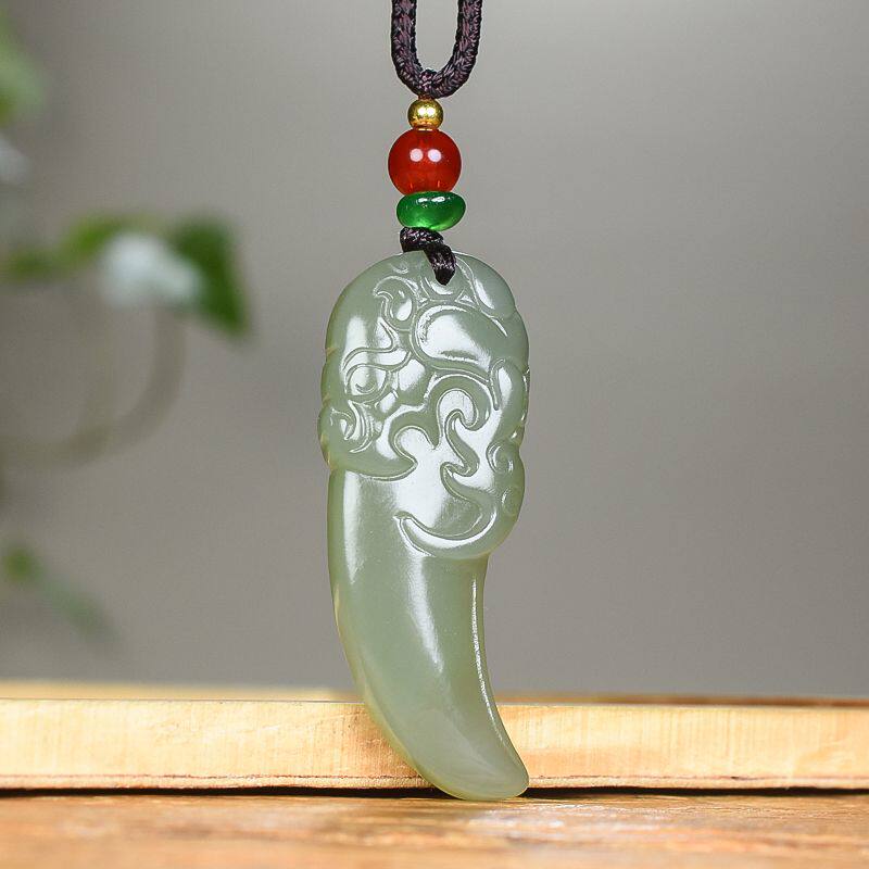 天然和田玉湖水绿狼牙吊坠男士玉石项链霸气狼牙玉坠女士玉佩吊坠