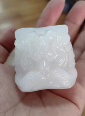 玉阅珠宝男女佘太翠天然手把件