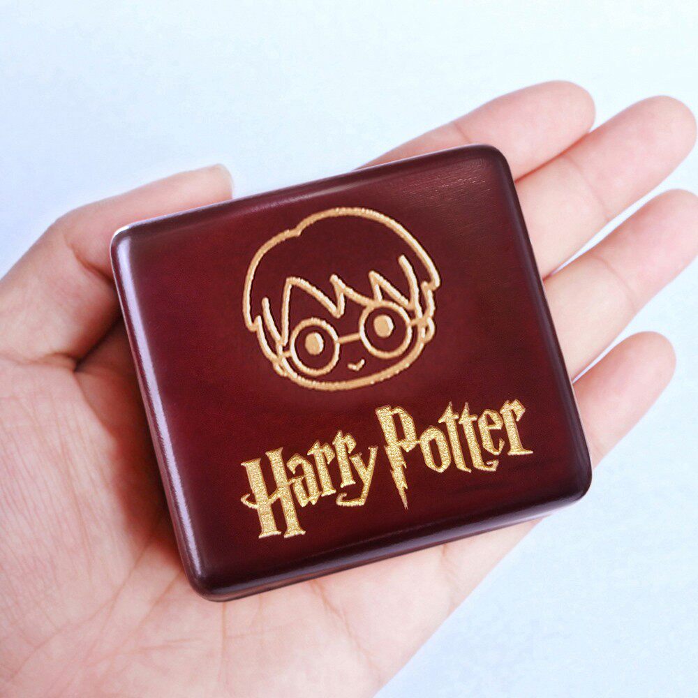 WOODEN HARRY POTTER MUSIC BOX HARRY POTTER MOVIE PERIPHERALS MUSIC BOX FRIENDS BIRTHDAY TANABATA GIFTS