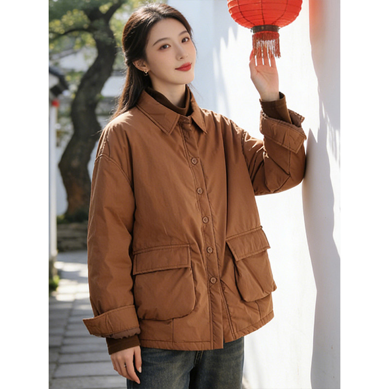 柒白2025秋冬新款简约洋气大口袋保暖薄棉棉衣女休闲宽松夹棉外套