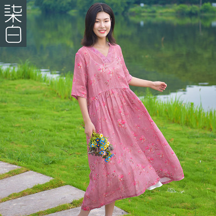 柒白棉麻连衣裙中长款2024夏新品苎麻文艺清新范v领印花女装裙子