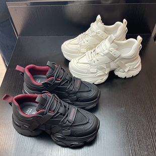 足迹2026春夏女士新款真皮厚底老爹鞋秀气休闲鞋增高小个子全白鞋