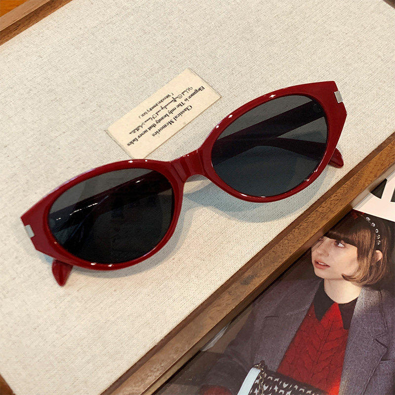 复古红色高级感猫眼墨镜女款夏季2026新款方圆脸显瘦防晒太阳眼镜