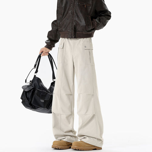 APUEE店铺叁佰TTBRO新品褶皱拼接多口袋微喇宽松大码工装裤子