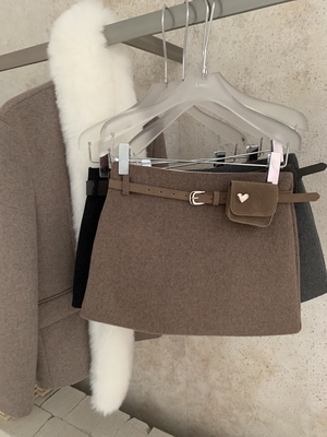 AME2025冬季新款韩版高品质加厚羊毛呢配爱心包包A字裙包臀半身裙