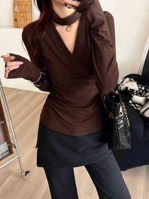 【塞纳艺术家】 交叉V领长袖衫女设计感挂脖修身打底上衣t 内搭