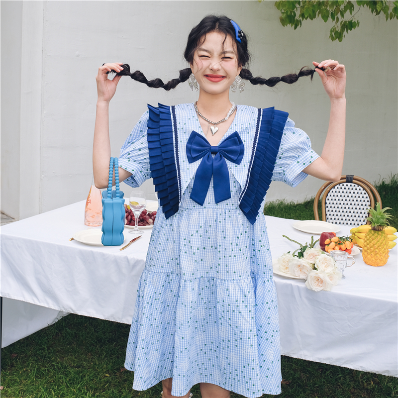 花妖原创复古法式少女风蝴蝶结蓝色格子连衣裙中长泡泡袖碎花裙夏