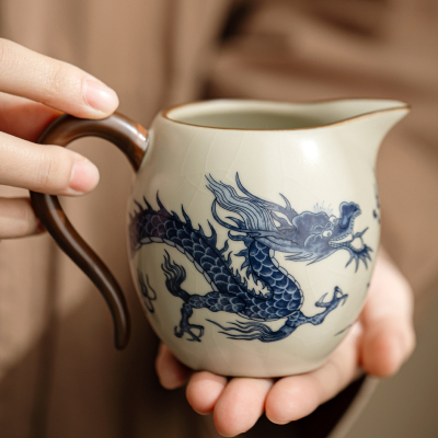 米黄汝窑元青花龙纹公道杯陶瓷功夫茶具复古家用分茶器办公室开片