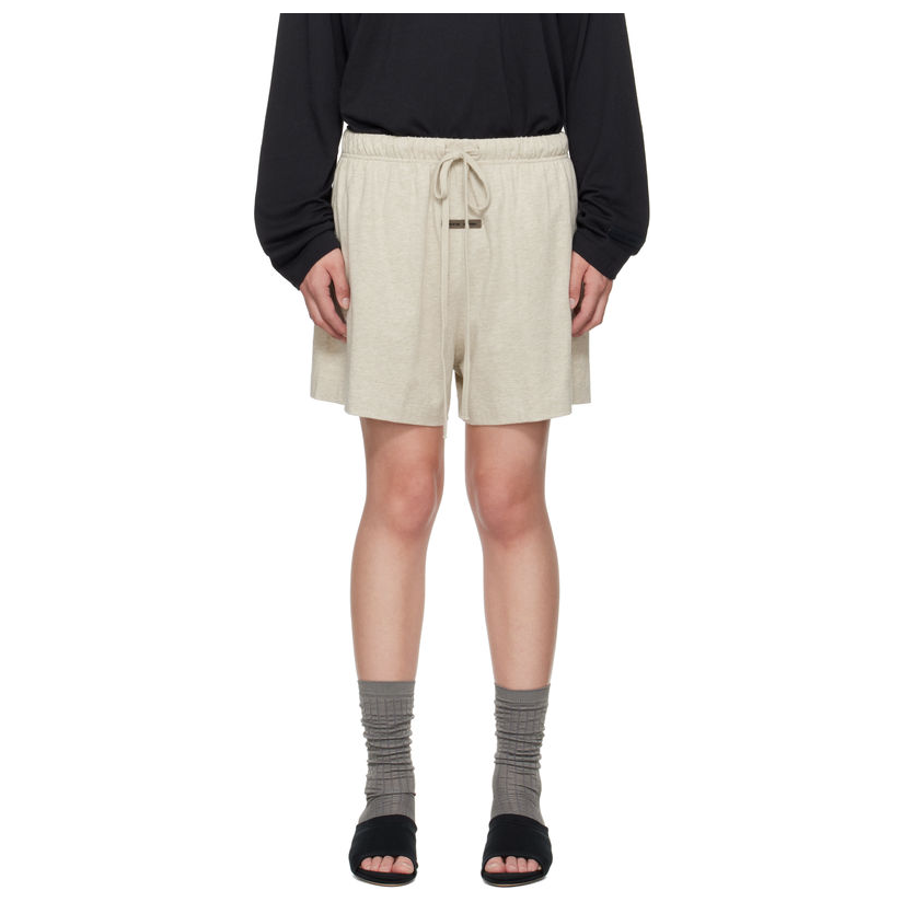 [迷衣APP优惠码：KCHP] Essentials 米色 Soccer 短裤女