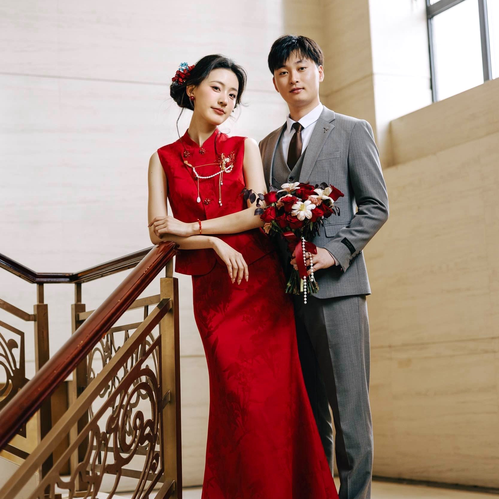 高级感红色旗袍敬酒服新娘小个子