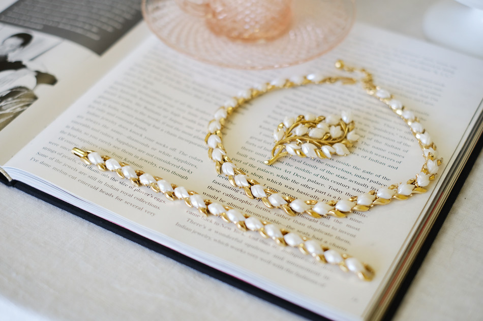 艺伎的胭脂 vintage trifari 翠法丽 白色 项链 手链 胸针 套装