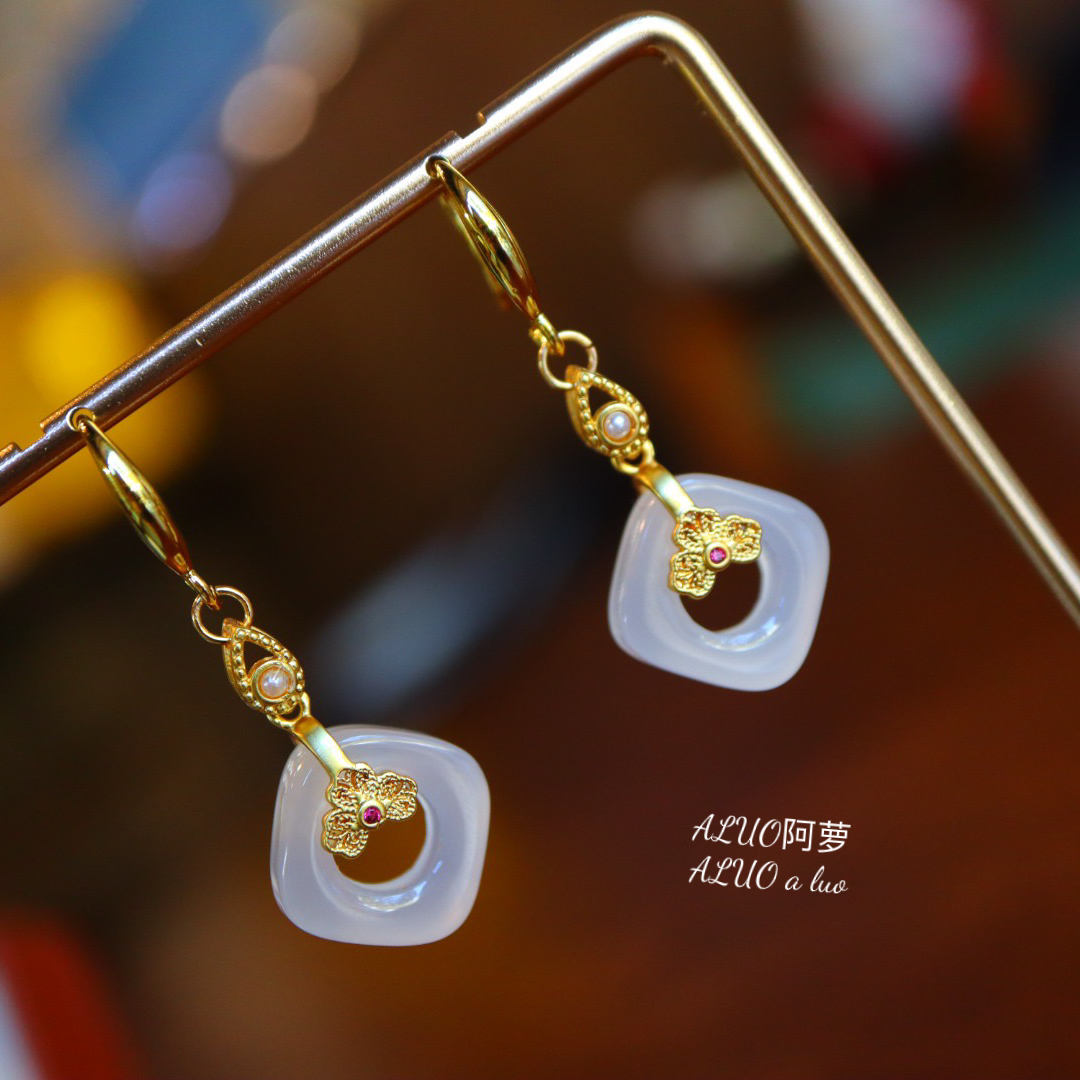 天然白玛瑙耳环新中式复古耳坠原创设计耳饰女轻奢小众高级大气女