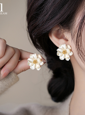 925银针山茶花耳钉女小众设计感气质耳环2025新款高级感轻奢耳饰