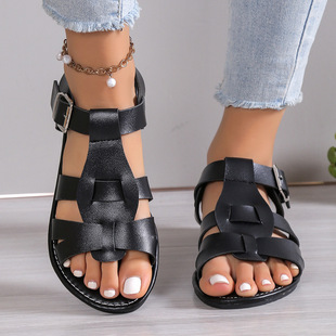 Flat bottomed hollowed out women's retro beach slippers凉鞋