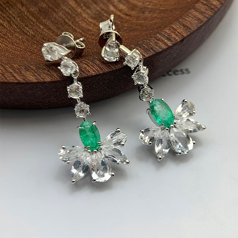 星赞轻奢珠宝925银镶主石约0.94克拉天然祖母绿耳环白托帕轻奢款