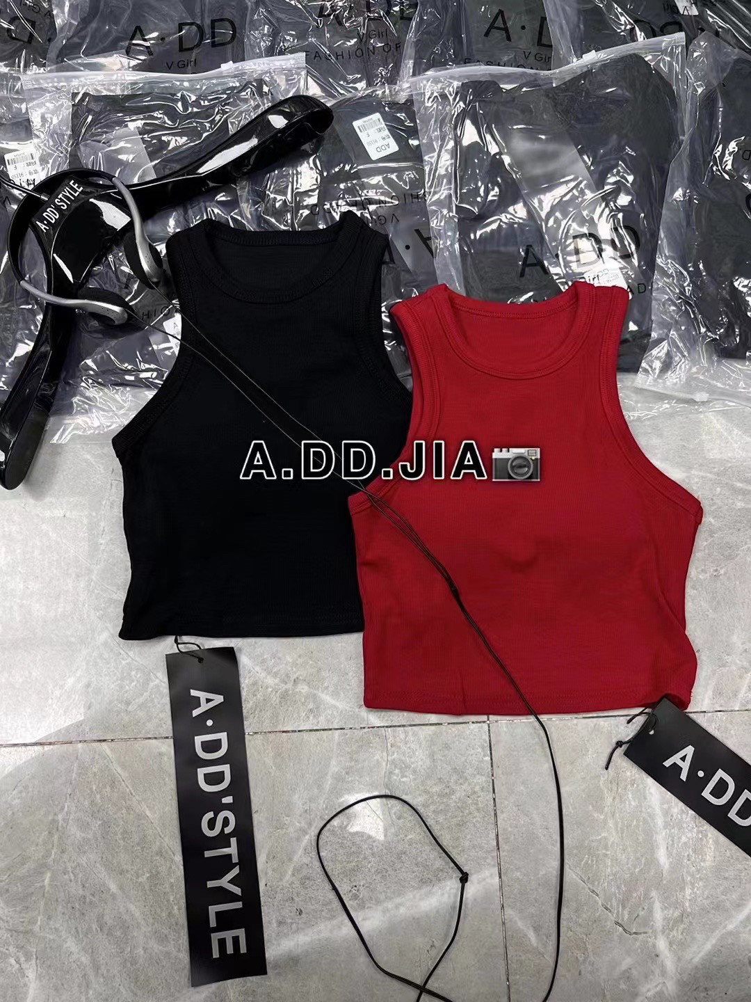 亲肤舒适背心~ 夏季新品女装纯色简约百搭休闲工字背心自带胸垫